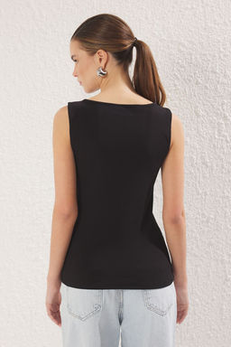 Siyah Dugmeli Asimetrik Fitted/Vucuda Oturan Fitilli Esnek Orme Bluz TWOSS25BZ00394