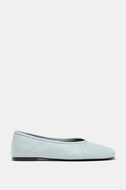 LEATHER TOPSTITCHED BALLERINA