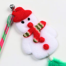 Дразнилка для кошек с бубенчиком Новогодний снеговик, 30 см - Пижон фото 3