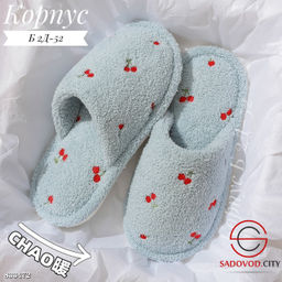 Женские тапочки с вишенками