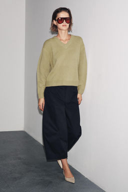 100% WOOL KNIT BASIC V-NECK SWEATER - Zara фото 4