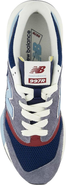 Кроссовки взрослые