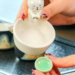 Подставка для благовоний керамическая "Kitty warms", white (7,9 см)