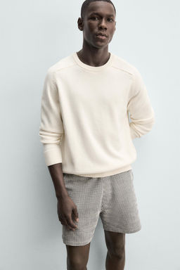 BERMUDA REGULAR FIT ESTRUCTURA SEERSUCKER / Crudo / Marino