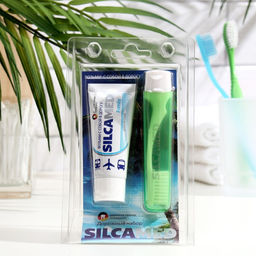 Цена за 2 шт. Набор дорожный: зубная паста Silcamed family, 30 г + зубная щётка Silcamed