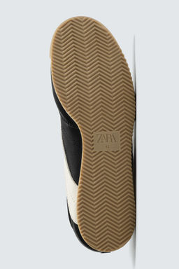 ZAPATILLA ESTILO RETRO / Negro - Zara фото 4