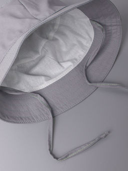 Панама детская однотонная на завязках, белый