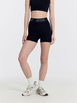 Шорты женские в черном цвете