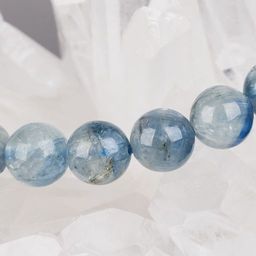 Браслет из камня Кианит (Индия) 17,5 см