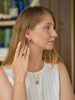 Гарнитур 3 предмета: серьги, кулон, кольцо безразмерное Эдель ажурный овал, цвет син в золоте, 45 см