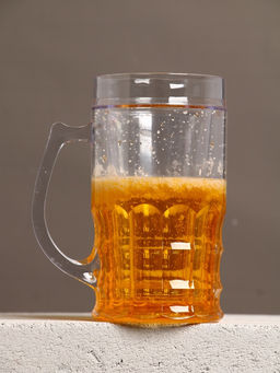 Подарочный набор Крутой мужик: гель для душа пиво и кружка с имитацией, 500 мл, Чистое счастье