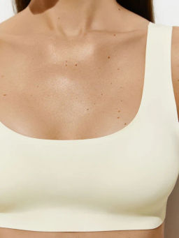 OmD 1142B Invisible Майка Топ женская (кроп-топ на широких бретелях с вкладышами), PA - caramello - Omsa фото 12