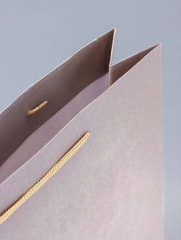 Цена за 2 шт. Пакет подарочный ламинированный Счастье 33?42.5?10 см