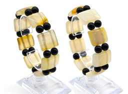 Браслет из агата тонированного сегмент 20*15мм шарик 8мм, цв.желтый