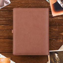 Родословная книга со встроенной флешкой 16 Gb «Наше фамильное дерево», 17.5×23 см.