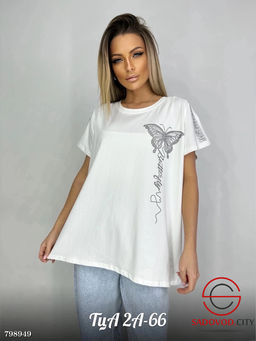 Футболка женская с бабочкой