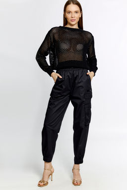 Джемпер из вязаного трикотажа с плетением в виде сетки. Составьте комплект с майкой из Базы.