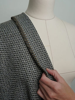 Шерсть пальтово-костюмная Твид Букле цв.серый/хаки, ш.1.55м, шерсть-50%, п/э-50%, 460гр/м.кв - Купава фото 11