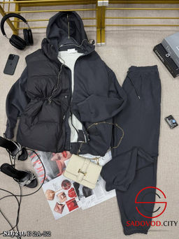 Костюм с жилеткой, худи и брюками