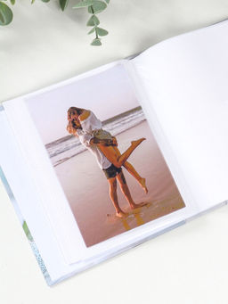 Фотоальбом на 40 фото 10×15 см «Белые розы и сердечки в посыпке», в коробке, 4.5×14×17 см