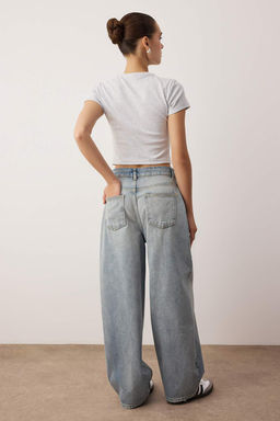 Mavi Normal Bel Bol Kesim Baggy Jeans TWOAW26JE00052 - Trendyolmilla фото 10