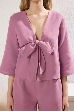 Pembe %100 Pamuklu Baglama/Kurdele/Fiyonk Detayl? Muslin Sortlu Dokuma Pijama Tak?m? THMSS24PT00077