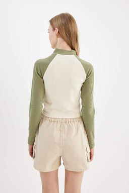 Женская крутая приталенная футболка в рубчик с половиной молнии с воротником-стойкой и цветным принтом, футболка с длинными рукавами - Defacto фото 6