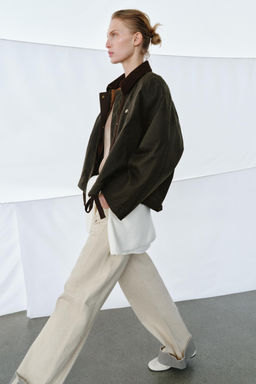 CHAQUETA ENCERADA ZW COLLECTION / Khaki - Zara фото 4