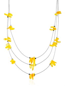 Стильное лёгкое колье из светлого янтаря с мягкой шлифовкой на струне Росинки