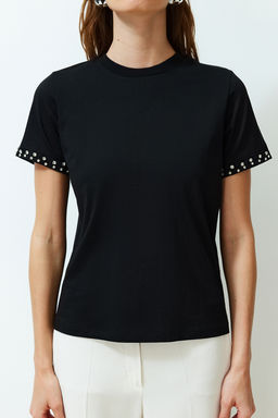 Siyah Tas Aksesuar Detayl? Regular Kal?p Orme T-Shirt TWOSS24TS00070