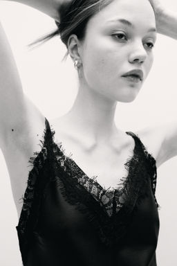 Vestido de tirantes finos con ribete de encaje - H&m фото 5