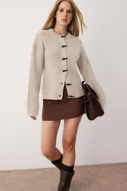 Haki Yumusak Dokulu Dugme Detayl? Triko H?rka TWOAW26HI00093 - Trendyolmilla фото 11