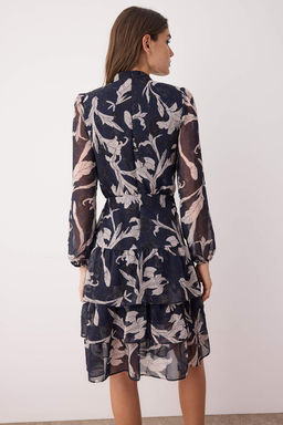 TRENDYOLMILLA Siyah-Cok Renkli Cicekli Skater F?rf?r Midi Dokuma K?sl?k Elbise TWOAW21EL0354 фото 14