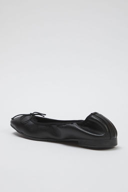 Trendyol Shoes Beyaz Fiyonklu Katlanabilir Esnek Taban Kad?n Babet TAKSS25BE00016 - Trendyolmilla фото 7