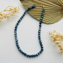 Бусы из Кианита