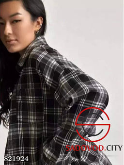 Женская рубашка на пуговицах