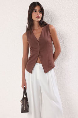 TRENDYOLMILLA Siyah Duz Regular/Normal Boy V Yaka Dugmeli Esnek Orme Yelek TWOAW25YE00091