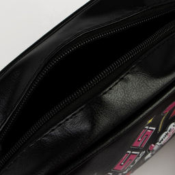 Сумка детская Kiss, искусственная кожа, на ремешке, чёрная, 18х6х11 см - NAZAMOK KIDS фото 3