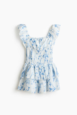 Vestido con cintura nido de abeja