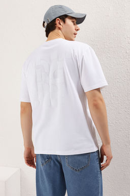 TRENDYOL MAN Beyaz Oversize/Genis Kesim Kabar?k S?rt Bask?l? %100 Pamuk T-Shirt TMNSS25TS00082 - Trendyolmilla фото 12