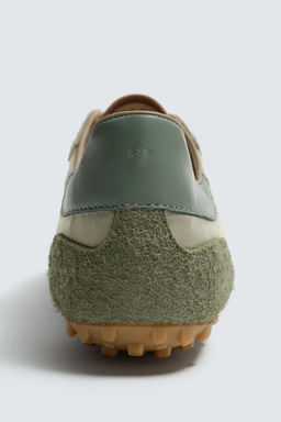 ZAPATILLA ESTILO RETRO / Verde agua