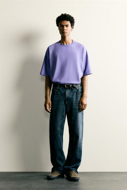 CAMISETA LAVADA RELAXED FIT B?SICA / Morado