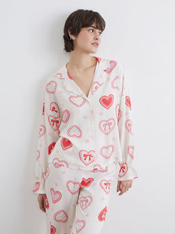 G?mlek Yaka Kalp Bask?l? Kad?n Pijama Tak?m?