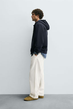 ZIP-UP HOODIE