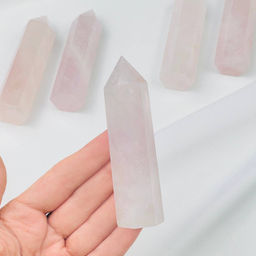 Кристалл из Розового кварца