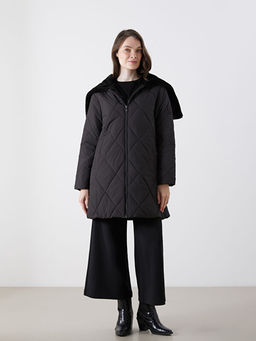 Kap??onlu Kad?n ?i?me Mont