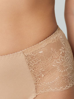 Цена за 2 штуки! Трусы макси женские бежевые с кружевом