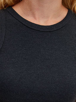 Bisiklet Yaka Kad?n Crop