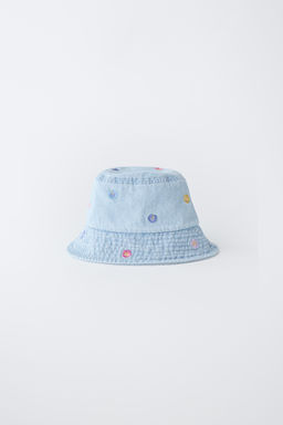 GORRO BUCKET DENIM FLORES BORDADAS / Azul