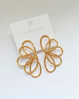 Стильные серьги